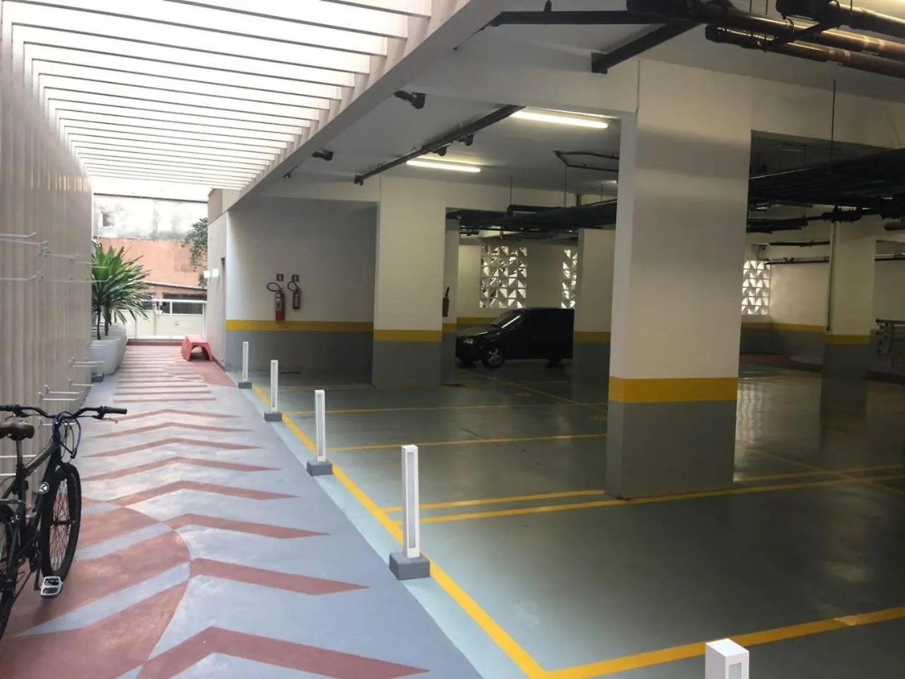 Moderno Apto Com Piscina Rua Augusta E Frei Caneca São Paulo